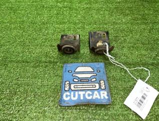 Запчасть крепление радиатора HONDA MOBILIO 2002