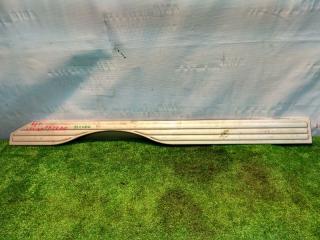 Накладка 5-й двери задняя MITSUBISHI PAJERO