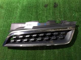 Решетка радиатора левая NISSAN MARCH 2007-