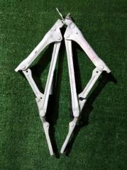 Кронштейн багажника TOYOTA MARK X 2004-2012 контрактная Кронштейн багажника TOYOTA MARK X 2004-2012