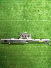 Рамка радиатора NISSAN CUBE 1998-2002