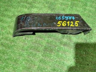 Планка под стоп левая NISSAN SUNNY