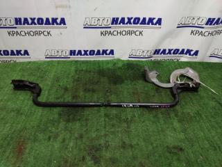 Распорка задняя NISSAN CEDRIC