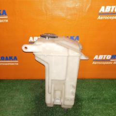 Бачок омывателя TOYOTA IPSUM 1996-2001 контрактная Бачок омывателя TOYOTA IPSUM 1996-2001