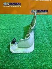 Брызговик передний правый MITSUBISHI ETERNA