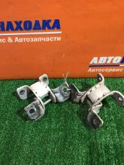 Петля двери передняя левая NISSAN CARAVAN 2001-2012