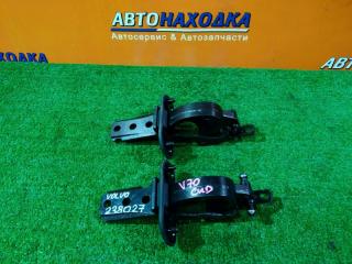 Кронштейн багажника VOLVO V70 06.2008 контрактная Кронштейн багажника VOLVO V70 06.2008