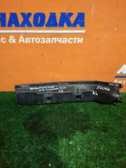 Запчасть клипса бампера задняя левая VOLVO S40