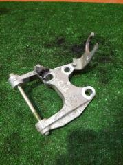 Кронштейн опоры двигателя передний левый HONDA AIRWAVE 2005-2010