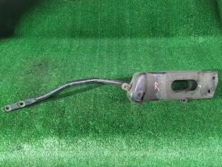 Тяга реактивная передняя правая MITSUBISHI PAJERO IO контрактная Тяга реактивная передняя правая MITSUBISHI PAJERO IO