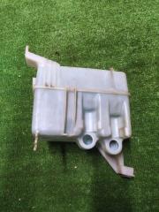 Бачок омывателя TOYOTA TOWN ACE NOAH контрактная Бачок омывателя TOYOTA TOWN ACE NOAH