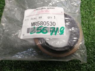 Сальник редуктора передний правый MITSUBISHI новая Сальник редуктора передний правый MITSUBISHI