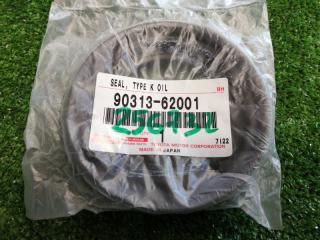 Сальник полуоси задний TOYOTA новая Сальник полуоси задний TOYOTA