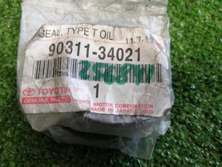 Сальник привода передний правый TOYOTA новая Сальник привода передний правый TOYOTA