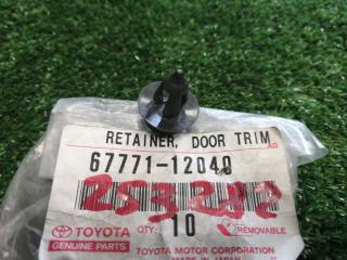 Клипса TOYOTA новая Клипса TOYOTA