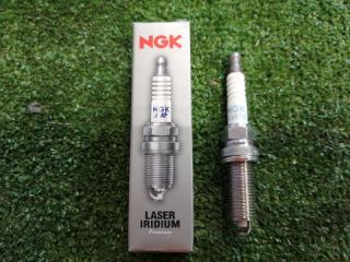 Свеча зажигания новая Свеча зажигания