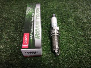 Свеча зажигания новая Свеча зажигания