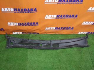 Решетка под лобовое стекло NISSAN RNESSA