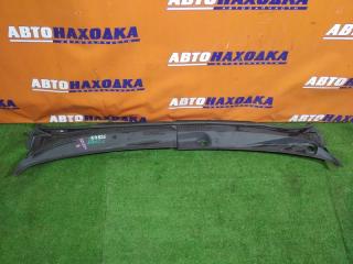 Решетка под лобовое стекло TOYOTA AVENSIS