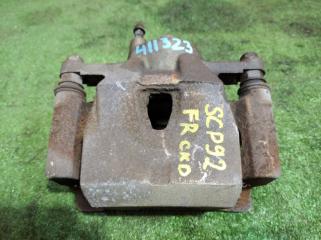 Суппорт передний правый TOYOTA BELTA 2006