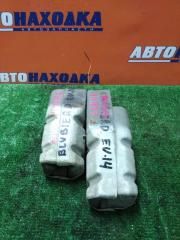 Кронштейн усилителя бампера передний NISSAN BLUEBIRD