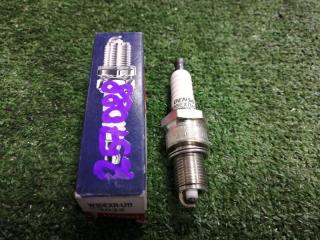 Свеча зажигания новая Свеча зажигания