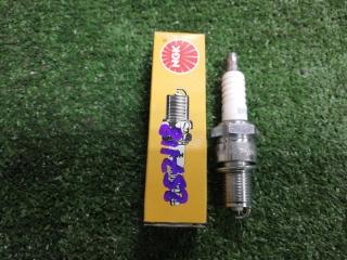 Свеча зажигания новая Свеча зажигания