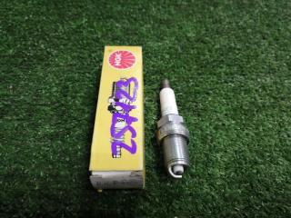 Свеча зажигания новая Свеча зажигания