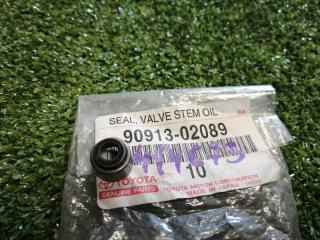 Колпачок маслосъемный TOYOTA