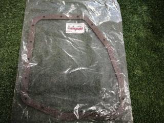 Прокладка поддона КПП TOYOTA новая Прокладка поддона КПП TOYOTA