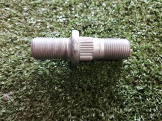 Шпилька колесная задняя TOYOTA новая Шпилька колесная задняя TOYOTA