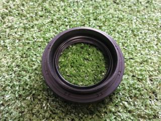 Сальник привода задний TOYOTA новая Сальник привода задний TOYOTA