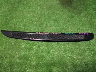 Молдинг стекла задний правый NISSAN TERRANO