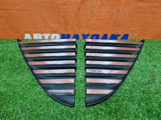 Накладка 5-й двери TOYOTA NOAH 2001-2007