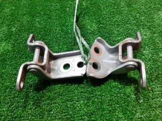 Петля двери передняя правая NISSAN WINGROAD 2005-2018