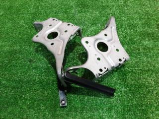 Крепление магнитофона TOYOTA MARK X 2004-2009 контрактная Крепление магнитофона TOYOTA MARK X 2004-2009