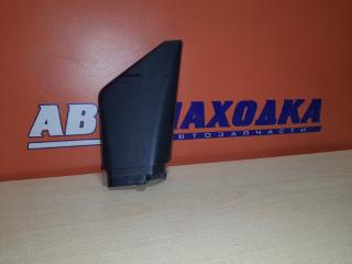 Уголок двери правый NISSAN WINGROAD