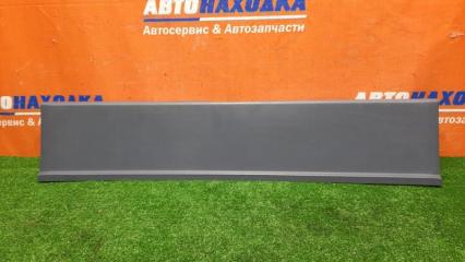 Накладка на рамку радиатора задняя TOYOTA IPSUM 1996-1998