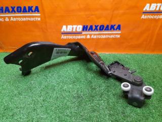 Петля двери задняя правая HONDA FREED 2008-2011