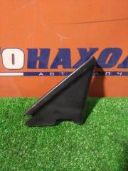 Уголок двери правый NISSAN AVENIR