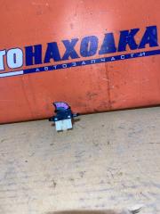 Кнопка стеклоподъемника передняя левая MAZDA ATENZA 21.01.2003