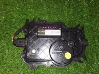 Доводчик двери AUDI S8