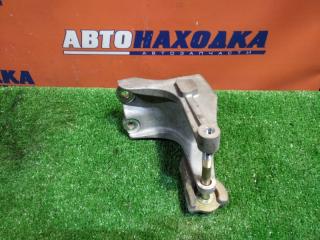 Кронштейн опоры двигателя задний HONDA STEPWGN 2002