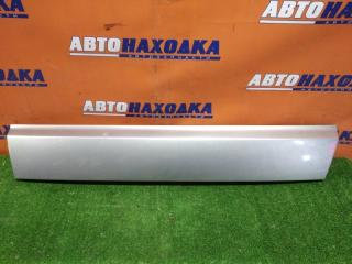 Накладка 5-й двери задняя NISSAN STAGEA 2001-2004