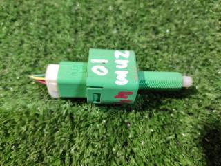 Выключатель концевой TOYOTA ISIS контрактная Выключатель концевой TOYOTA ISIS