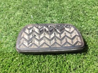 Накладка на педаль TOYOTA VITZ контрактная Накладка на педаль TOYOTA VITZ