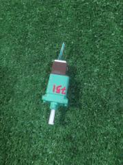 Выключатель концевой MAZDA MPV 2006-2016 контрактная Выключатель концевой MAZDA MPV 2006-2016