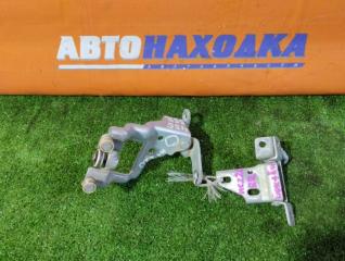 Ролик сдвижной двери задний правый TOYOTA RAUM 2003-2011 контрактная Ролик сдвижной двери задний правый TOYOTA RAUM 2003-2011