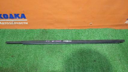 Молдинг стекла задний левый TOYOTA IST 2002-2005