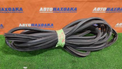 Уплотнитель двери PEUGEOT 207 2007-2012 контрактная Уплотнитель двери PEUGEOT 207 2007-2012